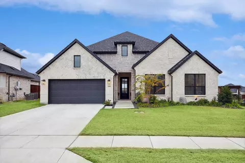 4904 Long Pond Trl, Roanoke, TX 76262