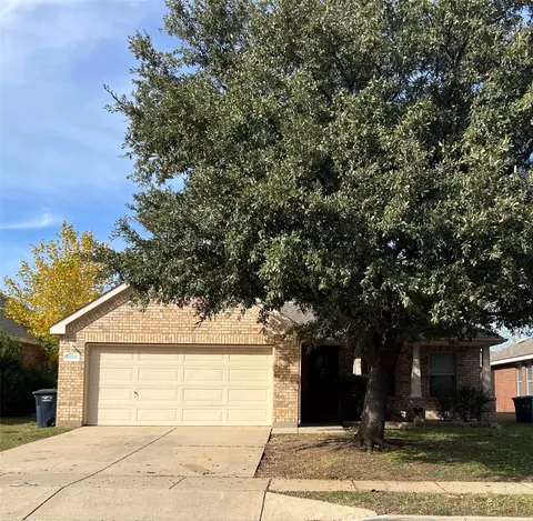 12125 Tacoma Ridge Dr, Fort Worth, TX 76244