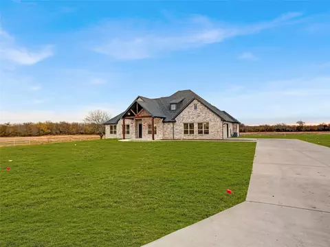 Exterior - 7604 Cr- 1052, Celeste, TX 75423 photo 3 of 5