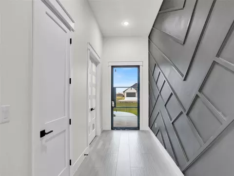Entry Way - 7604 Cr- 1052, Celeste, TX 75423 photo 1 of 2