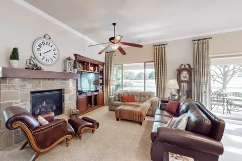 8905 Compton St, Denton, TX 76207 photo 9