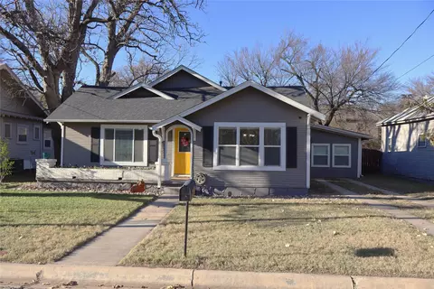 1151 W Shirley St, Stephenville, TX 76401