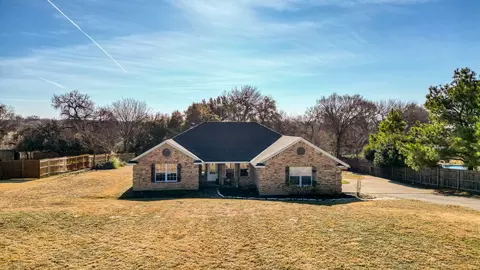 465 Harmony Rd, Weatherford, TX 76087