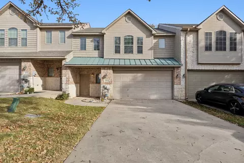 4215 Towne Lake Ct, Irving, TX 75061