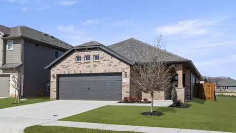 1720 Elle Ln, Aubrey, TX 76227