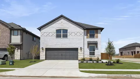 1648 Meadow Crest Dr, Aubrey, TX 76227
