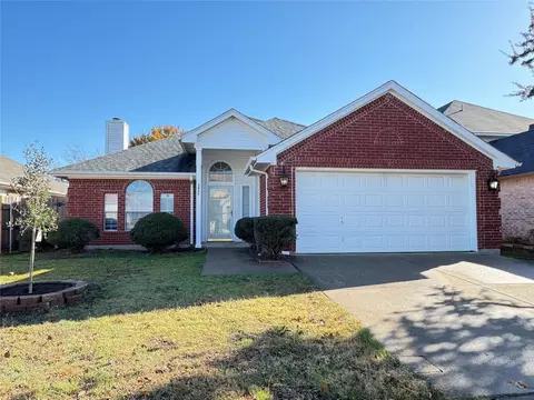 3432 Jack Atkins Ct, Haltom City, TX 76117