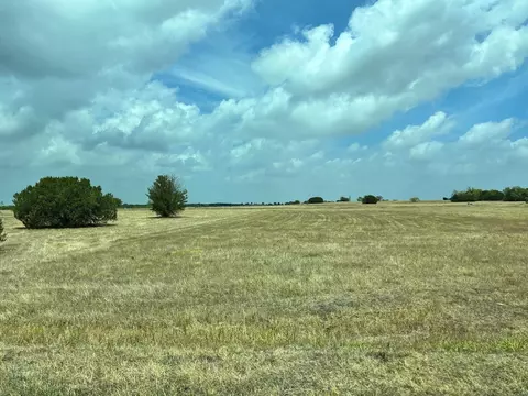 6516 Berkshire Dr, Cleburne, TX 76033