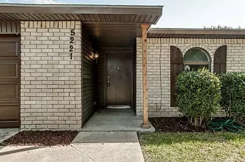 5221 Knox Dr, The Colony, TX 75056