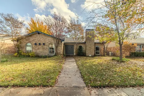 4300 Woodbluff Dr, Mesquite, TX 75150