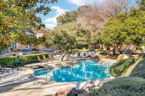 3012 Mahanna Springs Dr #B, Dallas, TX 75235