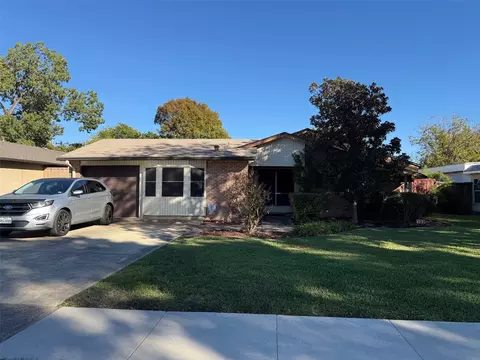 308 Oxford Dr, Richardson, TX 75080