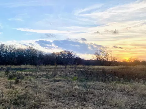 647 Echo Rd, Sunset, TX 76270 photo 3