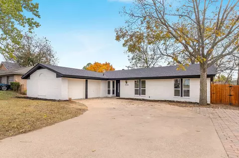7408 Yolanda Dr, Fort Worth, TX 76112