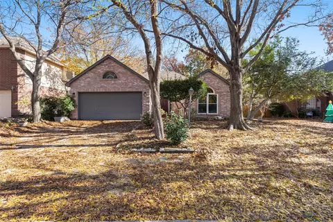 6708 Ashglen Pl, Plano, TX 75023