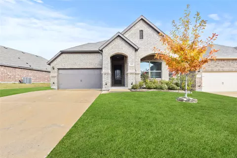 2410 Trickling Creek Dr, Garland, TX 75041
