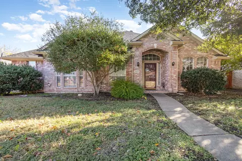 320 Hawthorne Dr, Murphy, TX 75094