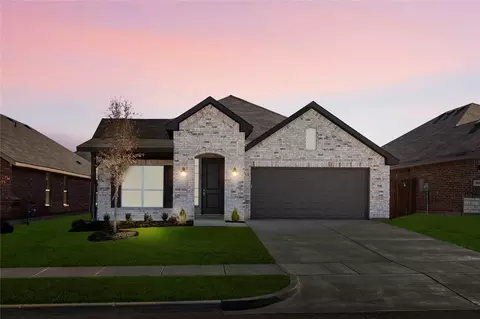 910 Eloise, Cleburne, TX 76033