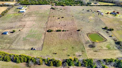 2144 County Road 1044, Celeste, TX 75423 photo 10