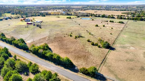 2144 County Road 1044, Celeste, TX 75423 photo 8