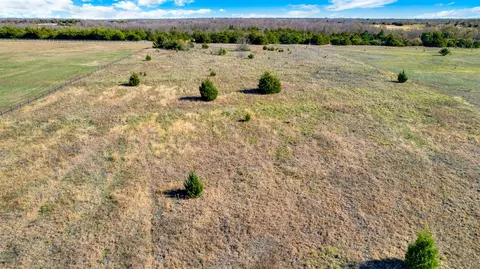 2144 County Road 1044, Celeste, TX 75423 photo 11