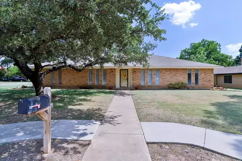 920 Sun Valley Dr, Denton, TX 76209