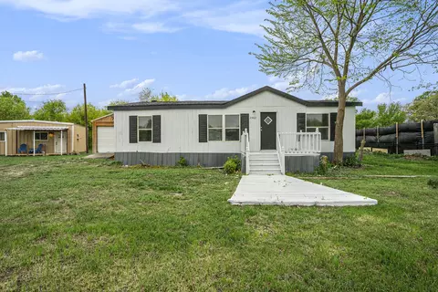 2502 Redwood Cir, Burleson, TX 76028