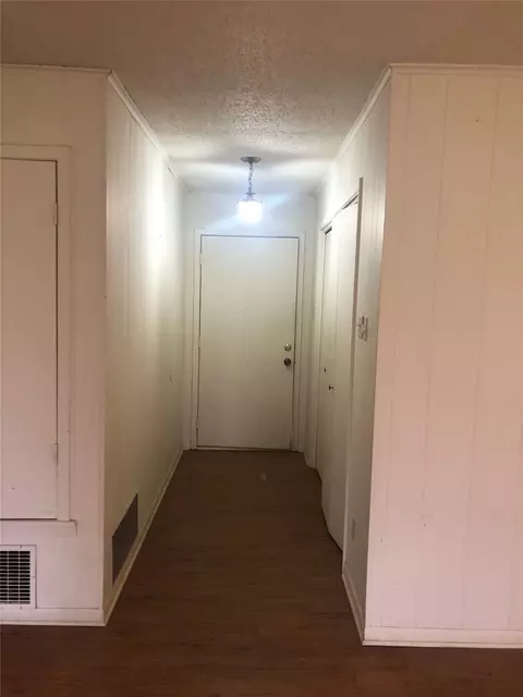 Entry Way - 2820 Windy Dr, Commerce, TX 75428 photo 1 of 1