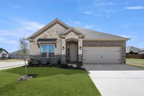 5301 Century Lake Ln, Lantana, TX 76226