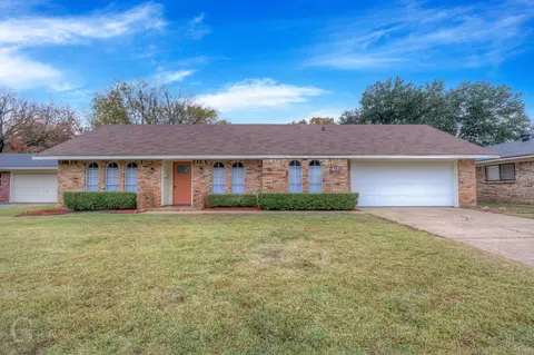 413 Town South Dr, Shreveport, LA 71115