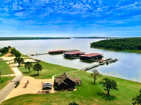 7 Meridian Ln # A, Gordonville, TX 76245