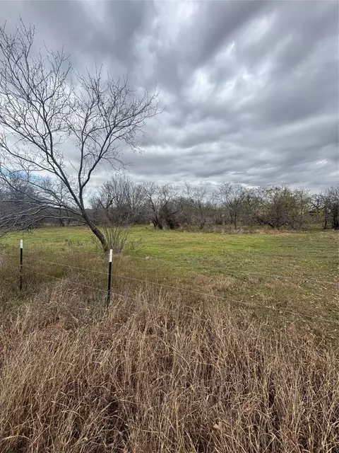 1300 Tower St, Reno, TX 76082
