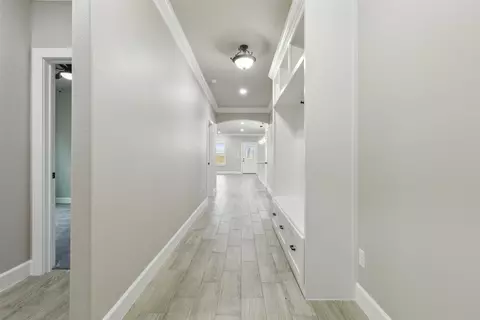 Entry Way - 809 Rockwall Ave, Terrell, TX 75160 photo 1 of 1