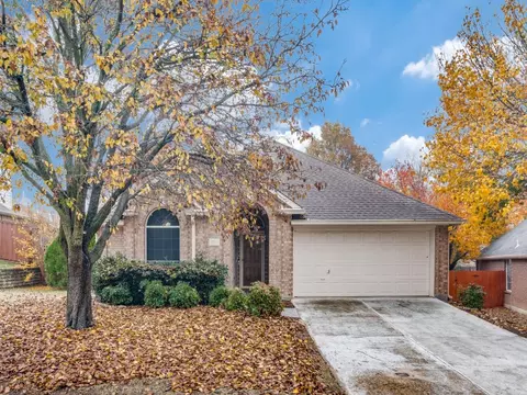 211 Julian Dr, Rockwall, TX 75087
