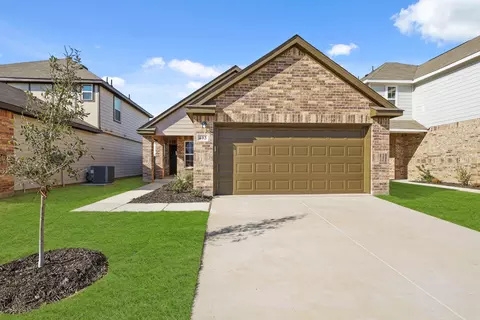403 Sussex Dr, Everman, TX 76140