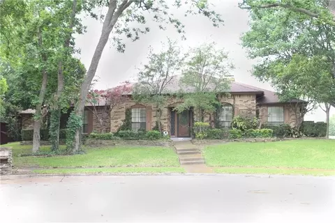 314 Larchbrook Dr, Garland, TX 75043