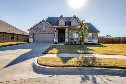 1733 Trinity St, Burleson, TX 76028