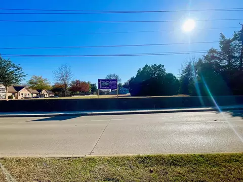 400 E Pleasant Run Rd, Desoto, TX 75115