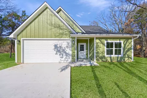 515 Willow Dr, Pottsboro, TX 75076