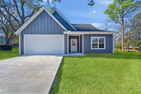 145 Churchill Ln, Pottsboro, TX 75076