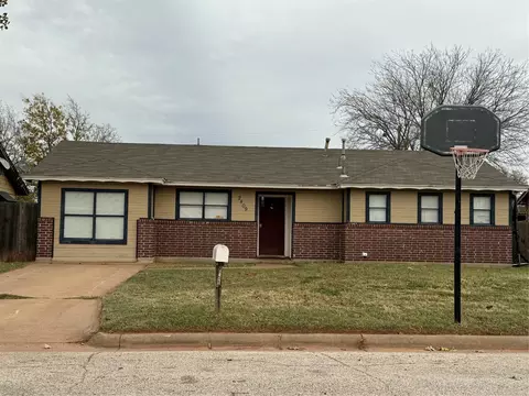 2409 Westwood Dr, Abilene, TX 79603