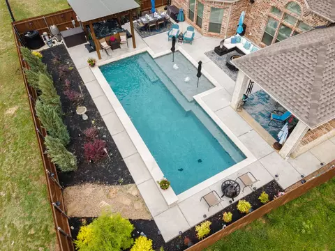 6165 Sunrise Lake Dr, Fort Worth, TX 76179