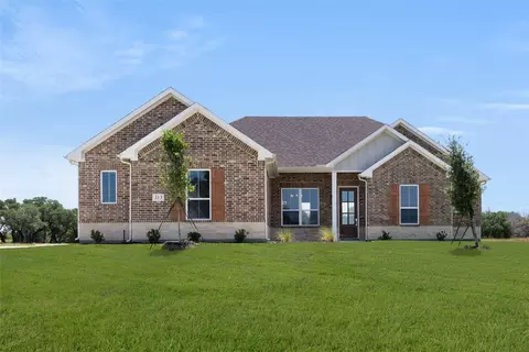 313 Slimp Blf, Azle, TX 76020