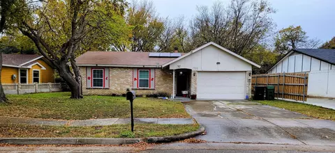1702 Coronado St, Arlington, TX 76014