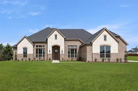 4611 Bonanza Dr, Midlothian, TX 76065