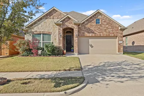 3908 Gennaker Dr, Denton, TX 76210