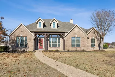 850 Saddlebrook Dr, Lucas, TX 75002