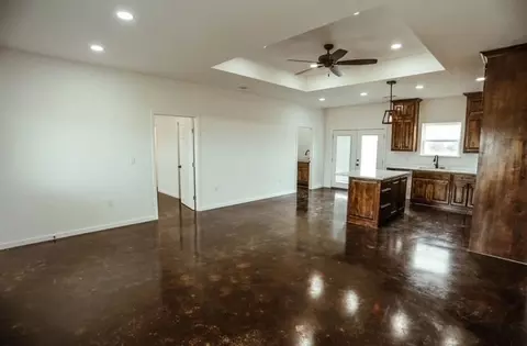 Living - 253 S Park Ave, Gustine, TX 76455 photo 1 of 1