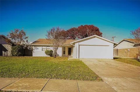 1105 Midway Dr, Richardson, TX 75081