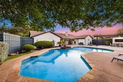 6529 Briley Dr, North Richland Hills, TX 76180